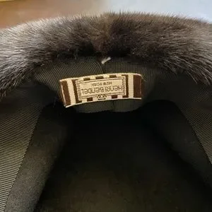 henri bendel | Accessories | Gorgeous Wool Leather Mink  display picture 1